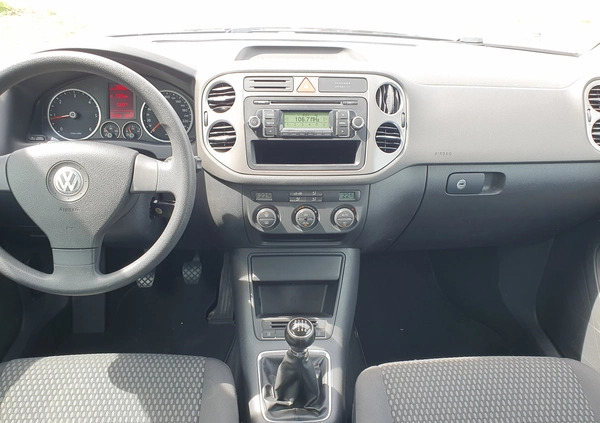 Volkswagen Tiguan cena 29500 przebieg: 194000, rok produkcji 2008 z Kostrzyn małe 704